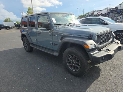 Used 2024 Jeep Wrangler Unlimited Sport AWD/4WD image 23