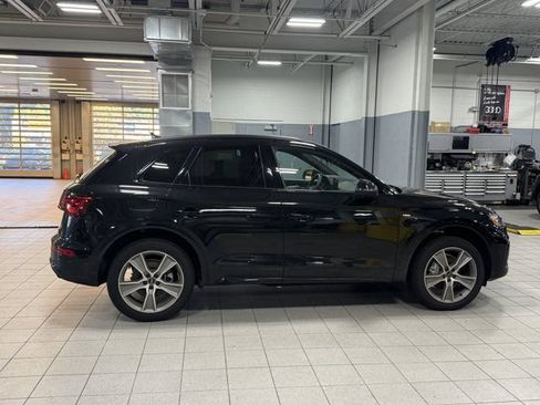 Used 2025 Audi Q5 2.0T Premium w/ Convenience Plus Package AWD/4WD image 4
