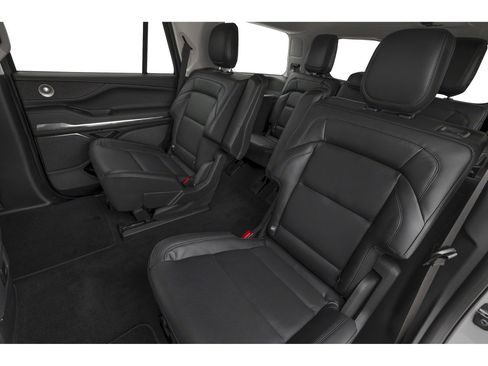 New 2026 Lincoln Navigator Reserve AWD/4WD image 32