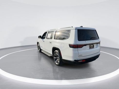 Used 2024 Jeep Wagoneer L Series III w/ Flexible Seating Group image 6