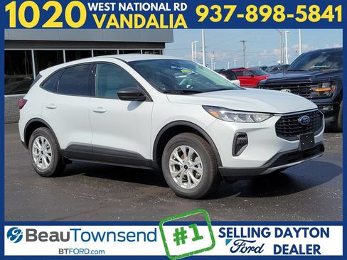New 2026 Ford Escape Active w/ Cold Weather Package AWD/4WD image 1