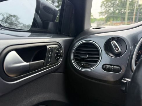 Used 2012 Volkswagen Beetle 2.5 FWD image 18