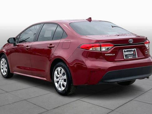 Used 2025 Toyota Corolla LE image 12