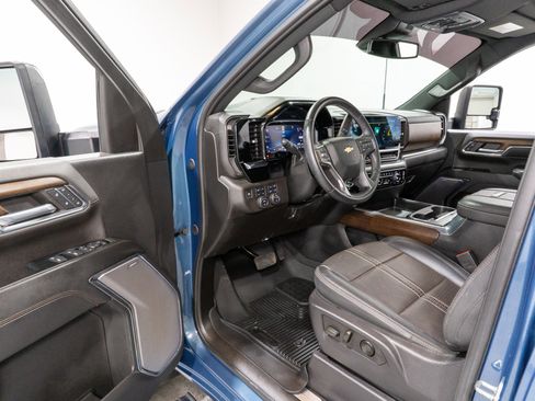 Used 2024 Chevrolet Silverado 3500 High Country w/ LPO, Dark Essentials Package image 15