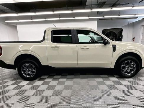 Used 2025 Ford Maverick Lariat w/ Black Appearance Package AWD/4WD image 14