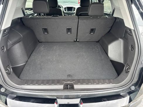 Used 2024 GMC Terrain SLE w/ Driver Convenience Package AWD/4WD image 10