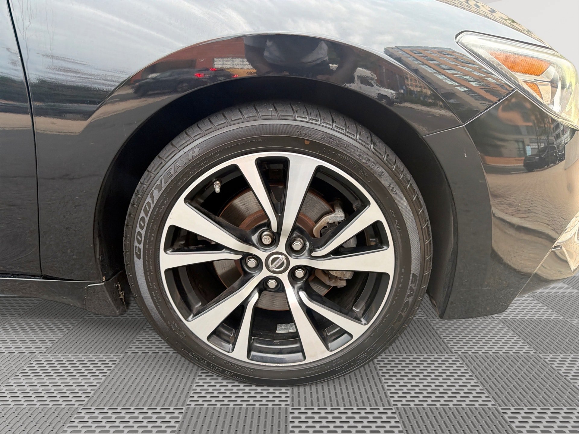 Used 2018 Nissan Maxima Platinum FWD image 31