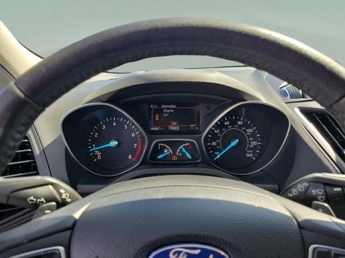 Used 2017 Ford Escape SE w/ SE Leather Comfort Package image 14