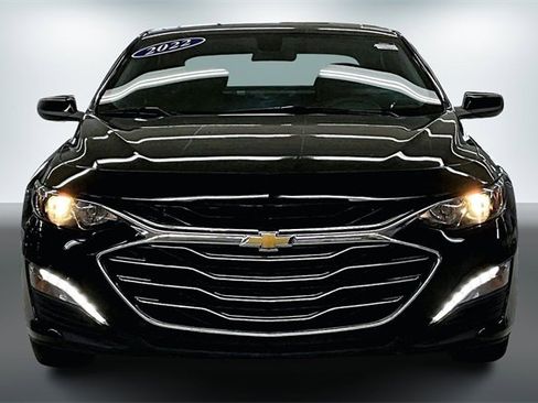 Used 2022 Chevrolet Malibu LT image 2