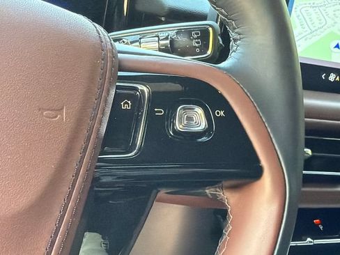Used 2025 Lincoln Aviator Reserve w/ Jet Appearance Package RWD image 28