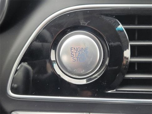 Used 2022 Genesis G70 2.0T w/ Prestige Package image 27