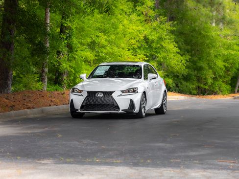 Used 2017 Lexus IS 200t F Sport w/ F Sport Package RWD image 44