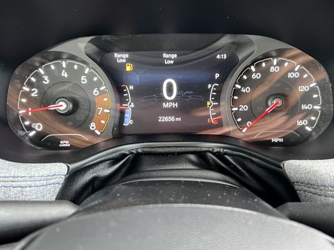 Used 2023 Jeep Compass Latitude AWD/4WD image 30