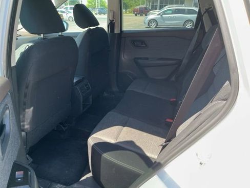 Used 2021 Nissan Rogue S AWD/4WD image 4