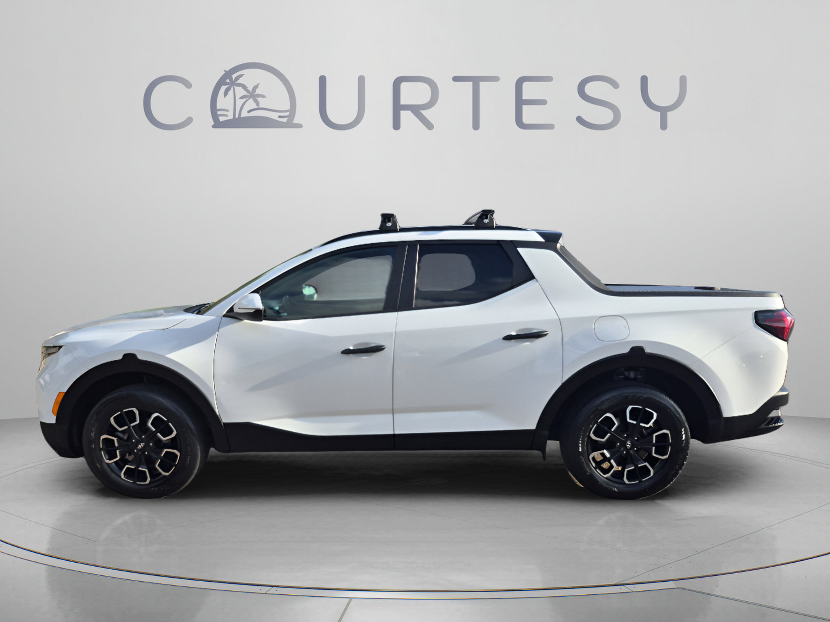Certified 2023 Hyundai Santa Cruz SEL w/ Activity Package AWD/4WD image 2