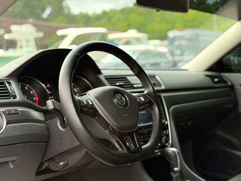 Used 2018 Volkswagen Passat 2.0T S image 16