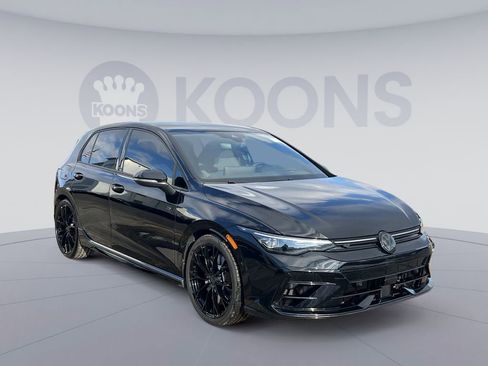 Used 2025 Volkswagen Golf R Black Edition image 10