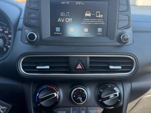 Used 2019 Hyundai Kona SE AWD/4WD image 15