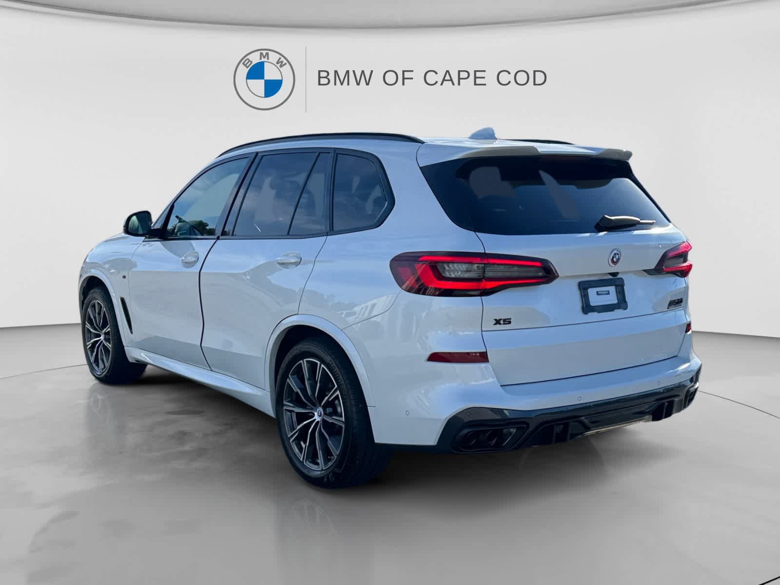 Used 2021 BMW X5 M50i AWD/4WD image 5