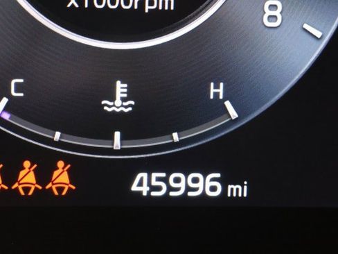 Used 2023 Kia Sportage SX image 13