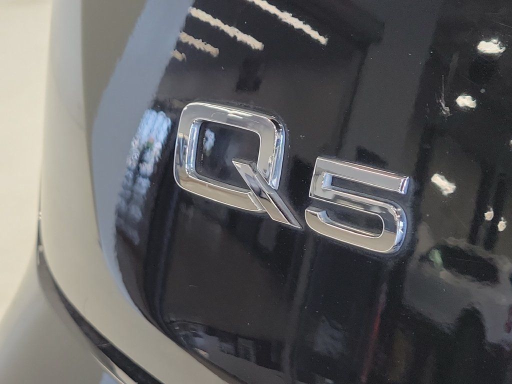 Used 2020 Audi Q5 2.0T Premium w/ Convenience Package AWD/4WD image 6