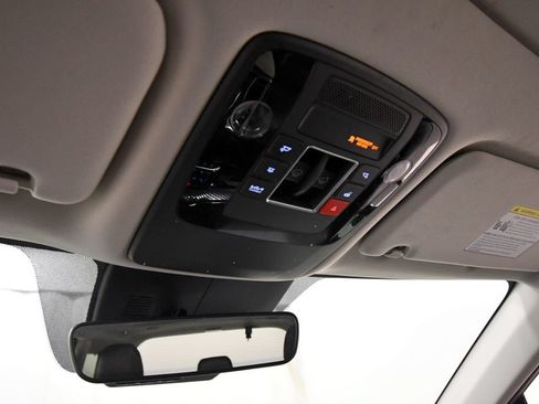 Certified 2024 Kia Carnival SX Prestige FWD image 29
