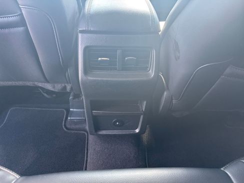 Used 2024 Ford Edge SEL image 29