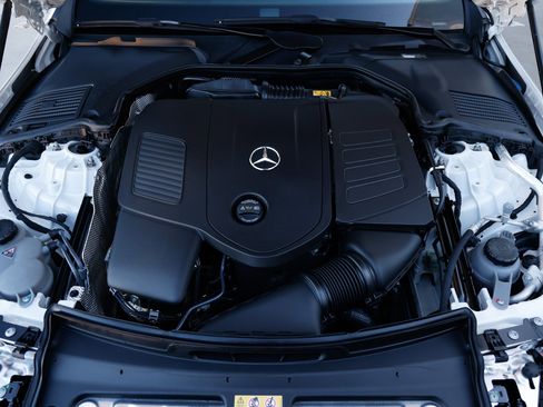 Used 2024 Mercedes-Benz C 300 Sedan image 23