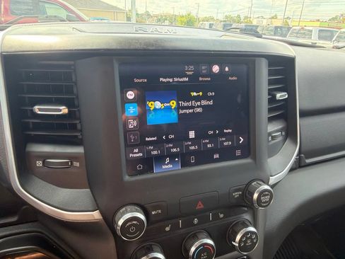 Used 2023 RAM 1500 Big Horn AWD/4WD image 29