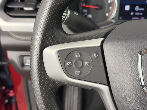 Certified 2023 GMC Acadia SLE w/ Driver Convenience Package image 38