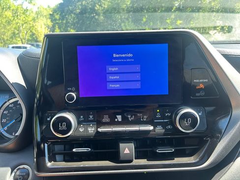Used 2026 Toyota Highlander XLE w/ Protection Package #3 (TMS) AWD/4WD image 21