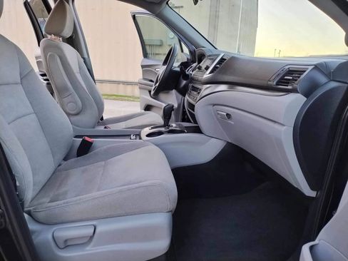 Used 2019 Honda Pilot LX image 9