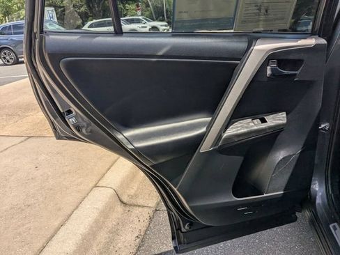 Used 2017 Toyota RAV4 Platinum FWD image 36