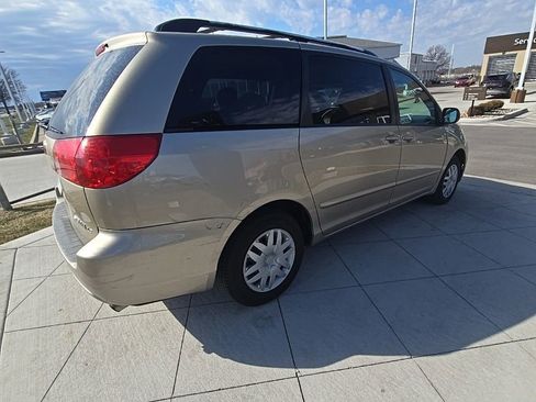 Used 2008 Toyota Sienna LE image 5