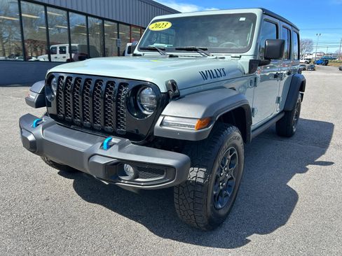 Used 2023 Jeep Wrangler Unlimited image 10
