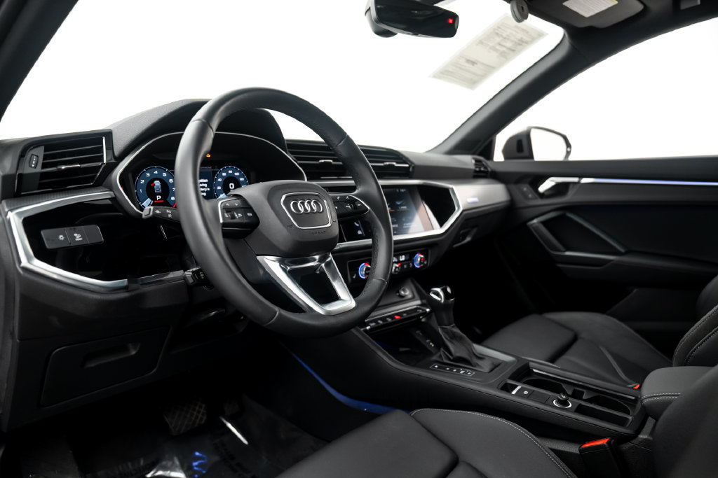 Used 2021 Audi Q3 2.0T Premium Plus w/ Premium Plus Package AWD/4WD image 4