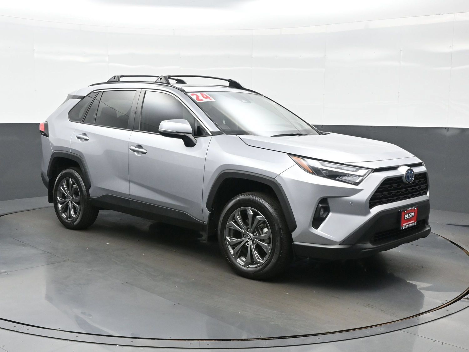 Used 2024 Toyota RAV4 XLE Premium w/ Weather Package AWD/4WD image 8