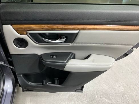 Used 2021 Honda CR-V Touring image 21