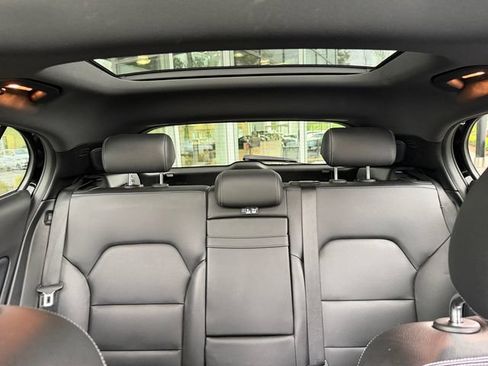 Used 2020 Mercedes-Benz GLA 250 4MATIC image 7