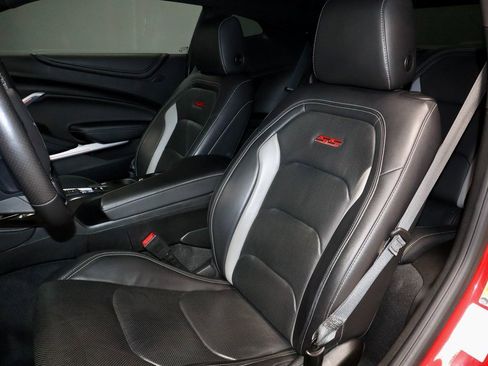 Used 2019 Chevrolet Camaro SS image 24