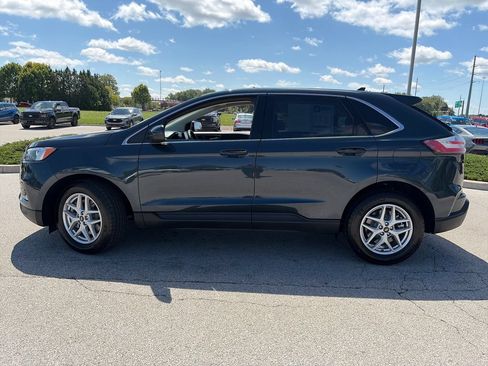 Used 2024 Ford Edge SEL w/ Convenience Package AWD/4WD image 4
