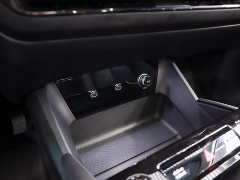 Used 2025 Audi Q6 e-tron Premium w/ Convenience Package image 20