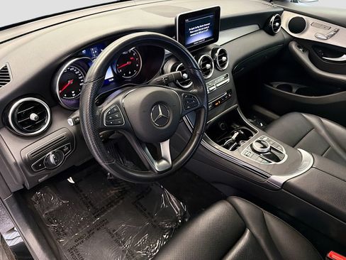 Used 2019 Mercedes-Benz GLC 300 4MATIC image 7