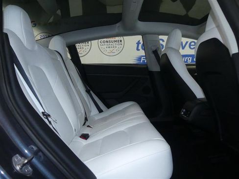 Used 2023 Tesla Model 3 Standard Range image 22