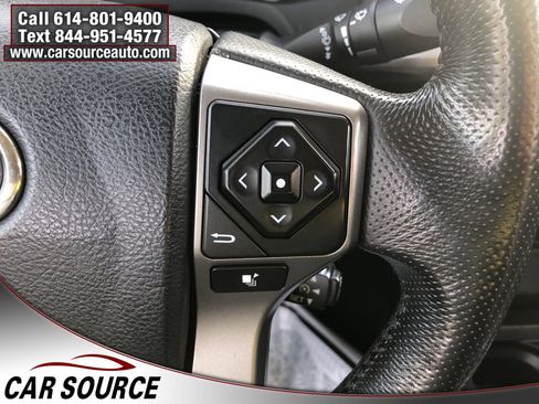 Used 2016 Toyota Tacoma SR5 image 11