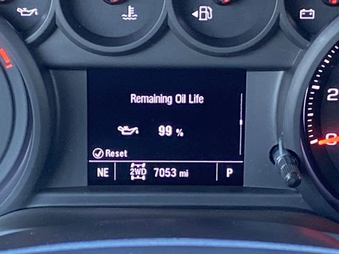 Used 2025 Chevrolet Silverado 1500 Custom image 16