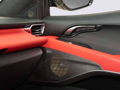 Used 2025 Lotus Emira RWD image 17