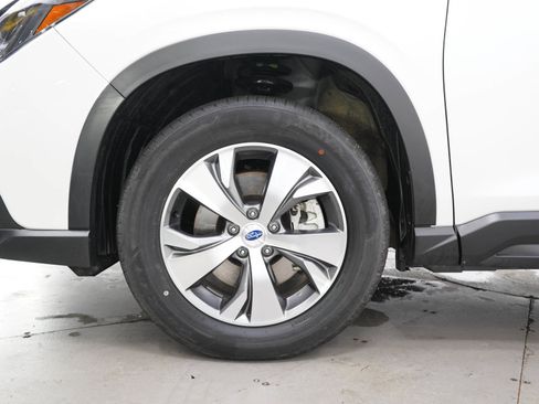 Used 2023 Subaru Ascent Premium w/ Convenience Package AWD/4WD image 30