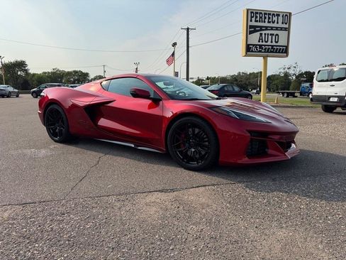 Used 2024 Chevrolet Corvette Z06 RWD image 2
