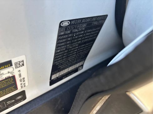 Used 2018 Land Rover Range Rover Long Wheelbase Autobiography image 30